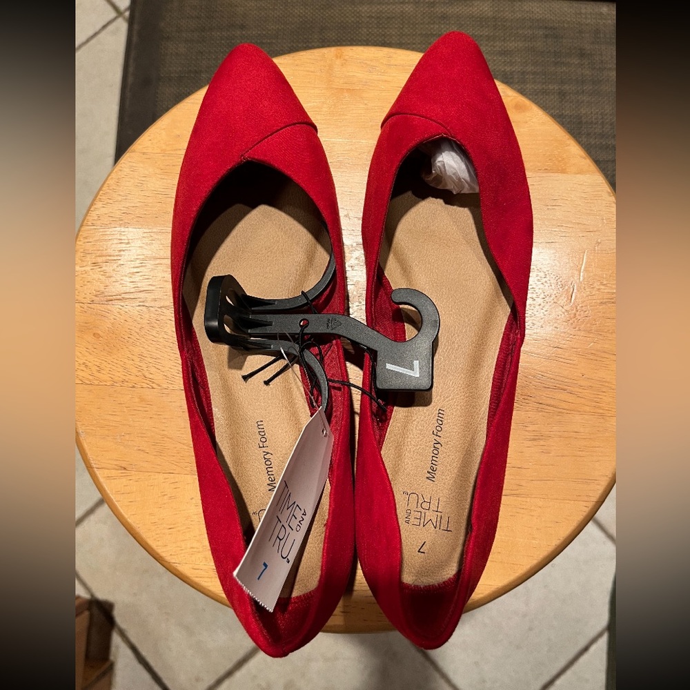 Time and Tru Red Flats Size 7